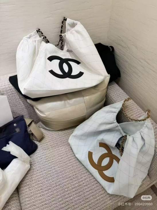 Picture of Chanel Handbags 2 _SKUfw242324723fw
